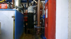 Измерение толщины труб  прибором Panametrics в котельной.