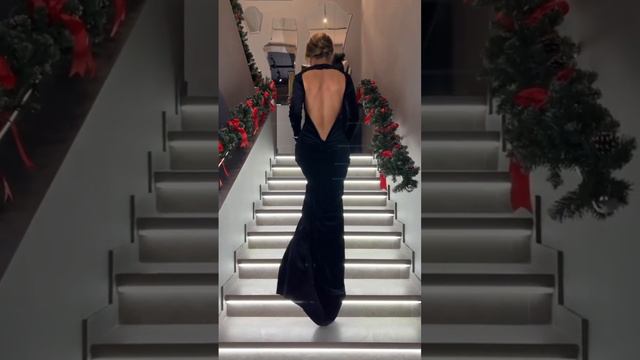 За лучший коммент сошью такое платье➡️поехали #пошивназаказ #тренды2024 #сшитьплатье #пошивплатья смотреть онлайн