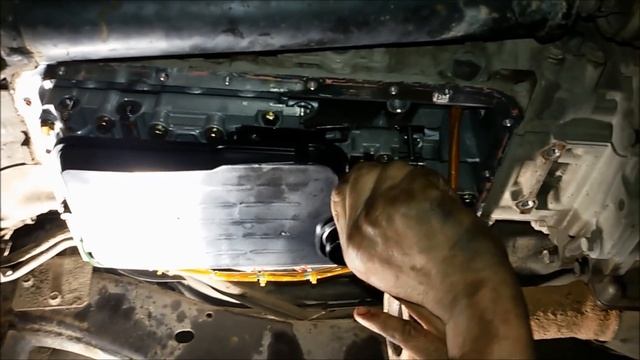 Замена фильтра АКПП,устанавливаем кробку на место Mitsubishi Pajero Sport смотреть онлайн