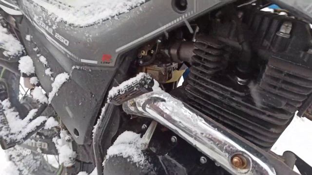 Мотоцикл shineray x-trail 250. Замерз карбюратор. смотреть онлайн