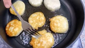 Супер вкусные оладьи с зелёным луком и яйцом! Оладьи традиционные и с начинкой. Отличный завтрак!
