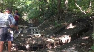 Достроили дамбу! Это случилось! Постройка дамбы своими руками ! День 6