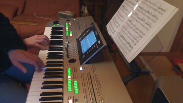 The lonely shepherd. From James Last. Live on Tyros 3. Version 2 (SA2) смотреть онлайн