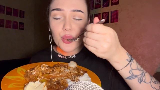 АСМР ИТИНГ ТУШЕНАЯ КАПУСТА ? / asmr ?? смотреть онлайн