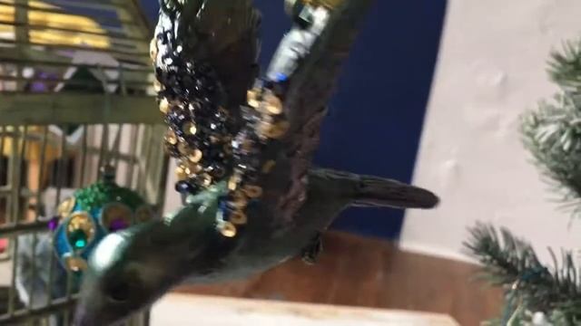 Ёлочная игрушка КОЛИБРИ ДЖОЛЛИ, полистоун, 13 см, в асс., D 48094 смотреть онлайн