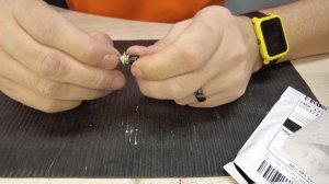 Выключатель-кнопка Rexant Micro OFF-(ON) 7.2, металл, красная (220В 2А (2с)) 36-3310