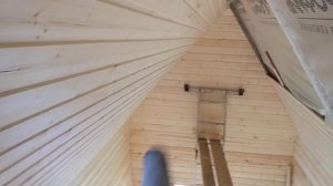 многоскатная ломаная крыша обшивка вагонкой изнутри