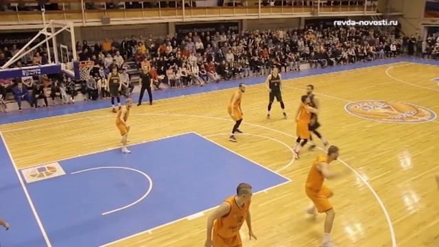 Баскетболисты "Темп-СУМЗ-УГМК" одержали первую победу за выход в четверть финала Чемпионата страны смотреть онлайн
