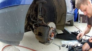 Ford Ecosport - замена стоек стабилизатора своими руками