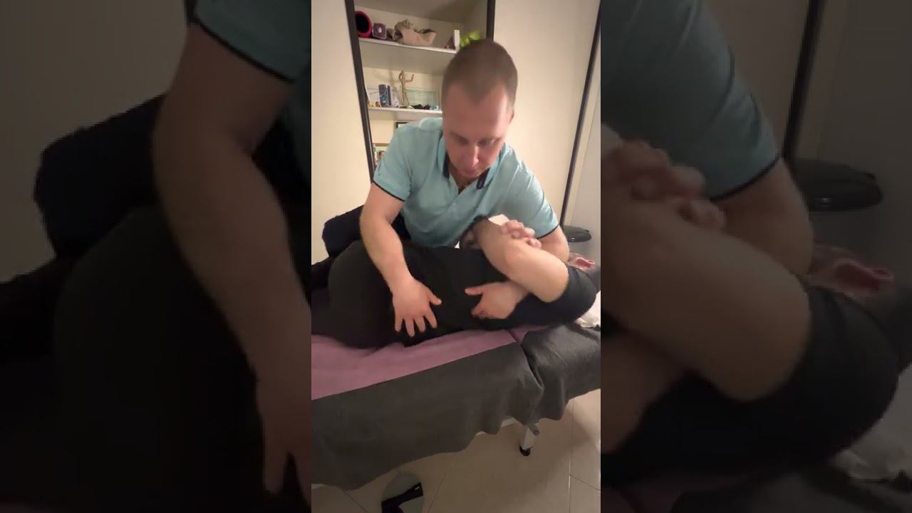 Хрустеть позвонками очень больно!!! Это очередной миф!