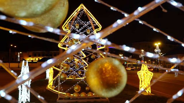 Новогодний Петербург 2020 . Пл. Александра Невского смотреть онлайн