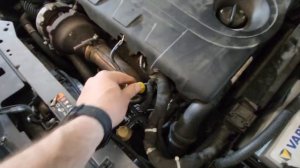 OPEL ASTRA J не возможно вытащить щуп масла
