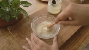 2 ways to make pure organic aloe vera gel at home and preserve for months.