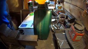 Заправляем мотоцикл ИЖ Планета 5