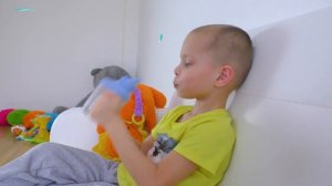 Дамик ОПЯТЬ хочет быть МАЛЕНЬКИМ