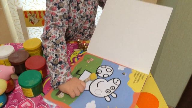 Пальчиковые краски у Свинки Пеппы смотреть онлайн