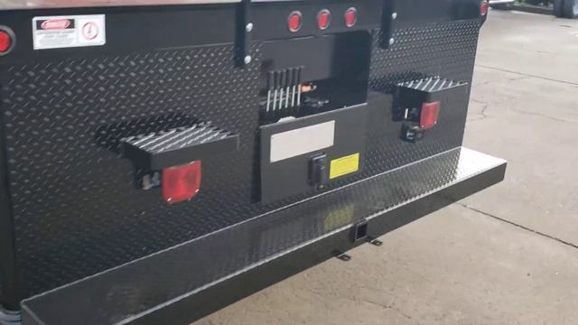 Wilkie 58XRB on Ford F-750 смотреть онлайн