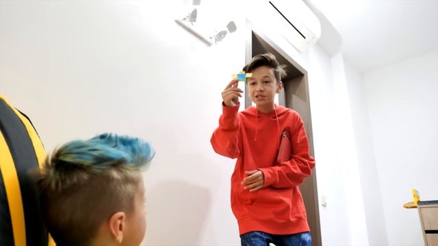 Побег от Папы с Планшетом ! Нашли 3Doodler Start смотреть онлайн