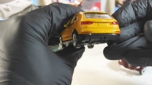 Модель автомобиля AUDI Q3 в масштабе 1:43