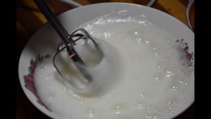 Омлет  на сковороде.пышный .