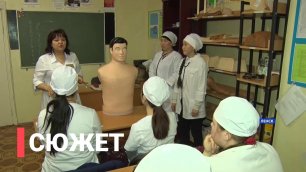 Ленский филиал Якутского медколледжа выпустил 11 фельдшеров