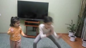Танец двух сестёр.