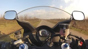 SUZUKI SV1000S VS SUZUKI GSX-R 750 0-200 km/h