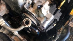 Как снять поменять насос гура на автомобиле Hyundai Elantra