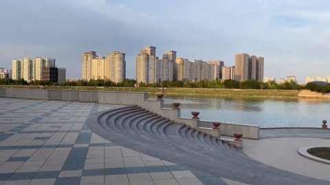 Набережная Астаны вокруг АкОрды /Пирамида Астана / Президентский Парк Астана