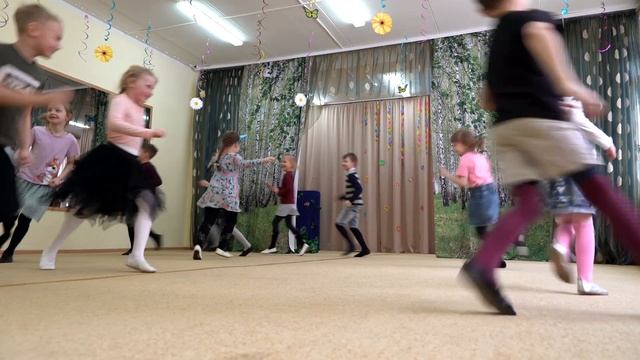 Фрагмент музыкального занятие в подготовительной группе смотреть онлайн