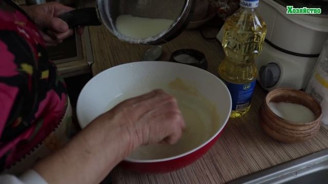 Блинчики на кефире. Рецепт от бабушки. Очень нежные! Вкуснотищаааа! смотреть онлайн