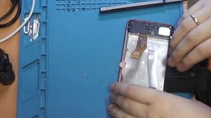 Honor 10 lite/Honor 10i - разборка и замена экрана (дисплея + тачскрина)