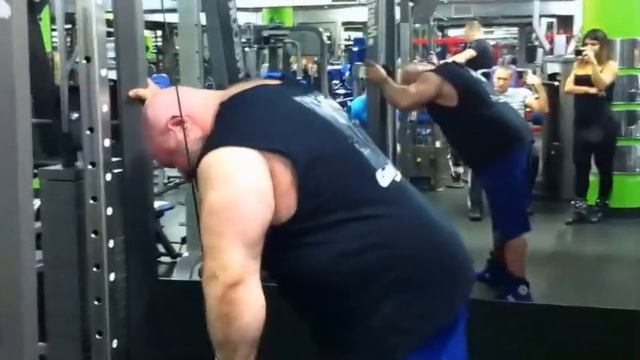 Трицепс с блоком одной рукой 220 фунтов на 4 раза 15 11 2015 год смотреть онлайн