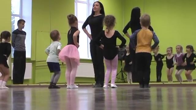 Открытое занятие №1 по спортивно-бальным танцам (выпуск 015) смотреть онлайн