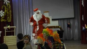Дед Мороз на школьном утреннике!Дед мороз зажигает Опа Дед Мороз! Супер ДЕД МОРОЗ!!!