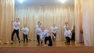 КГУ "Школа-гимназия №12". Танцевальный коллектив "Реверанс". Танец "Недетское время"