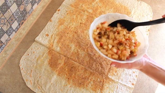 ЛЕНИВЫЙ ШТРУДЕЛЬ из лаваша с яблоками || БЫСТРЫЙ постный рецепт, ОЧЕНЬ ВКУСНО, десерт без теста