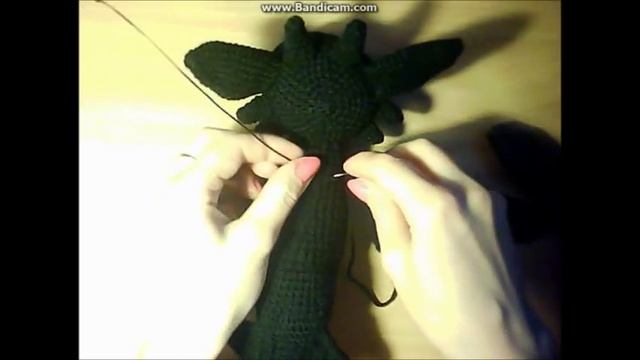 Вязание крючком игрушки амигуруми.Часть 4.Игрушка Беззубик крючком.Сборка амигуруми.