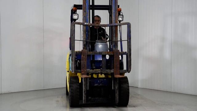 RT89 Komatsu FD25T-14; year 2005