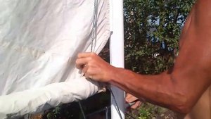 закрутка грота и оттяжка гика на самодельном катамаране.