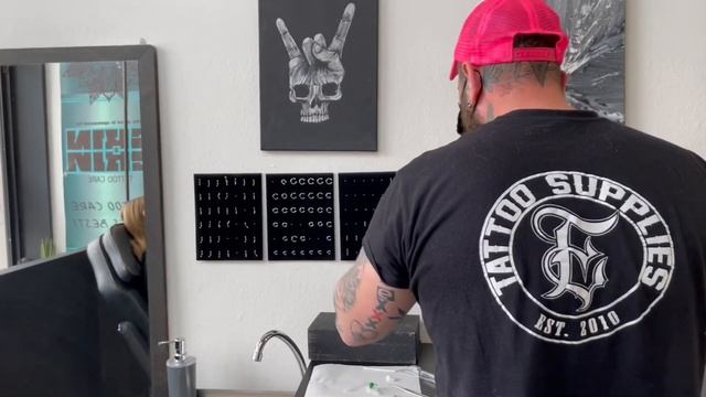 Tragus piercing #traguspiercing #tattoo #tattoos #bodypiercing #greece #piercings #like #subscribe смотреть онлайн