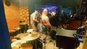 тне Сильное Непонимание