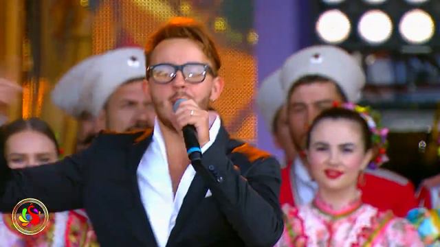 Группа ПЯТЕRО и Большой Русский хор - Калинка РУССКОЕ ПОЛЕ 2018 смотреть онлайн