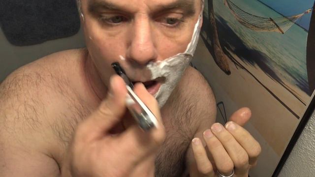 Gillette Mach 3 VS Gillette Labs Exfoliating Razor | 3 Blade Razor VS 5 Blade смотреть онлайн