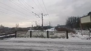 жд переезд у Боровой УЗ таварний поезд и сильний гудок
