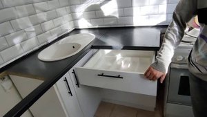 Обзор кухни с пластиковыми фасадами от Кухни Твистер. Ништяки.