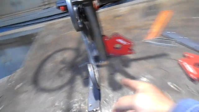 Кованный столик из профильной трубы за два часа - может сделать каждый . смотреть онлайн