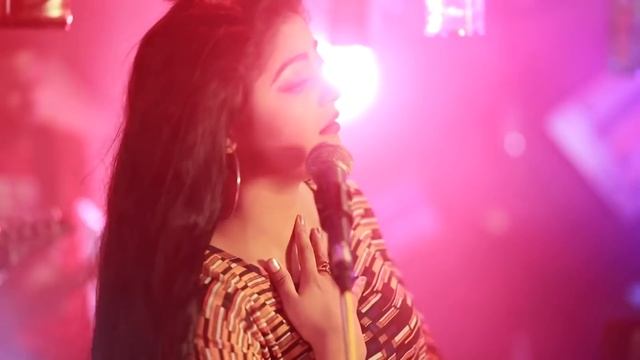 Chhariya Jaiyona Bondhurey By Salma & Kamal смотреть онлайн