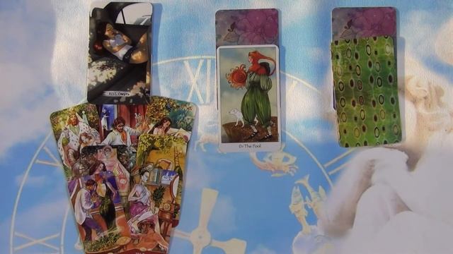 Расклад Таро 2020 для женщин знак зодиака Близнецы. смотреть онлайн