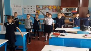 Физзарядка во 2 классе "Здоровье в порядке - спасибо зарядке!"
